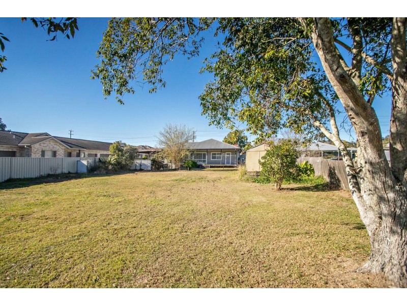 11 Spence Street, Taree NSW 2430