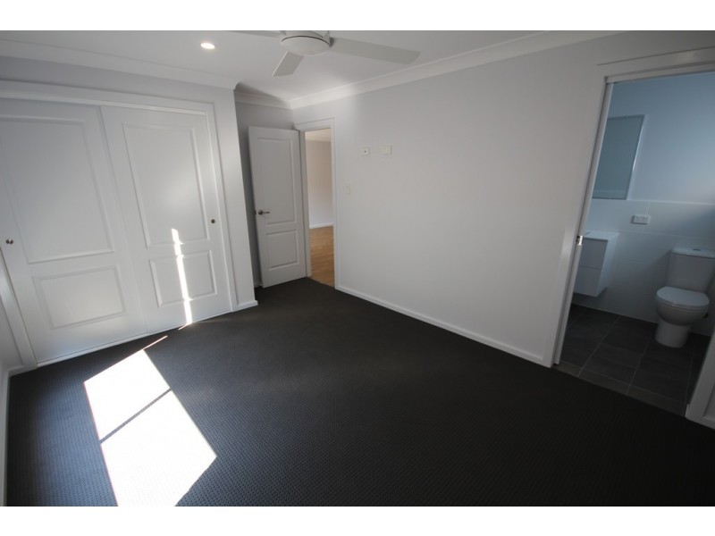 2/3 Hereford Close, Wingham NSW 2429