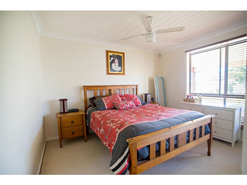 24 Bangalow Place, Taree NSW 2430