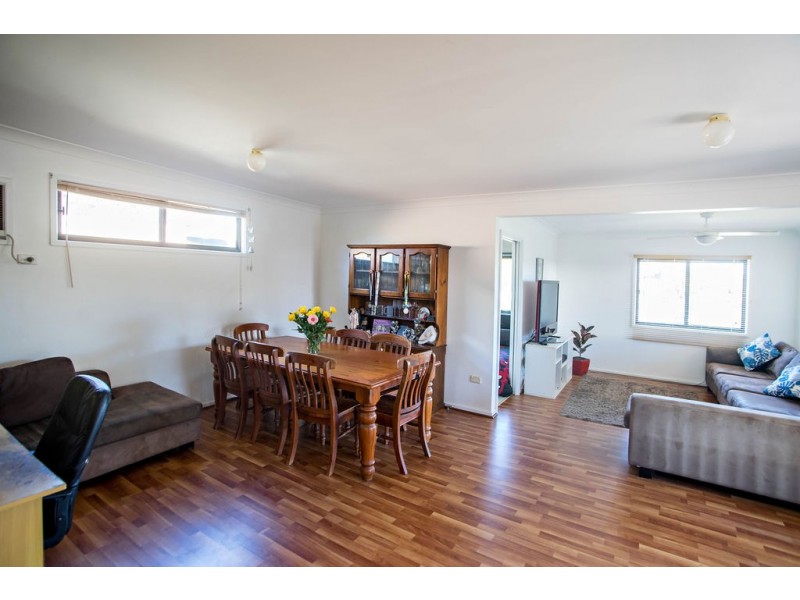 24 Bangalow Place, Taree NSW 2430