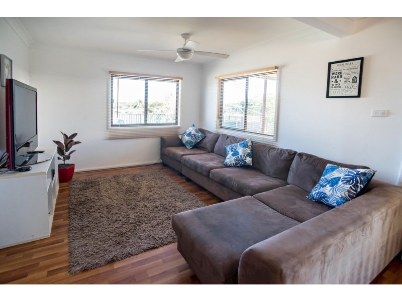 24 Bangalow Place, Taree NSW 2430