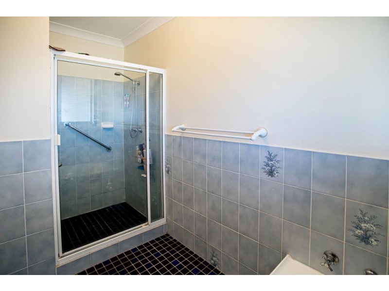 24 Bangalow Place, Taree NSW 2430