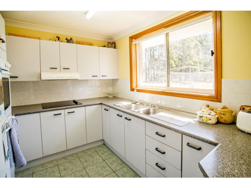 5 Redbank Road, Old Bar NSW 2430