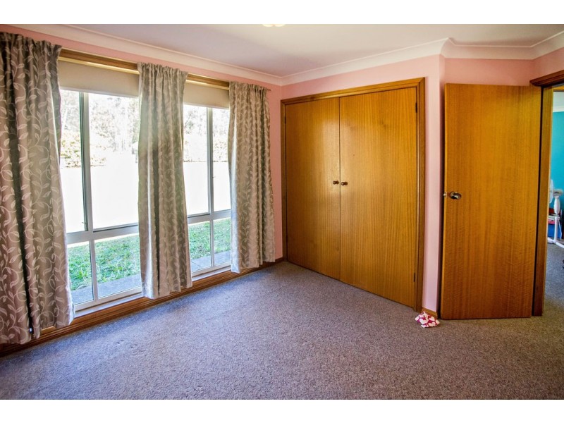 5 Redbank Road, Old Bar NSW 2430