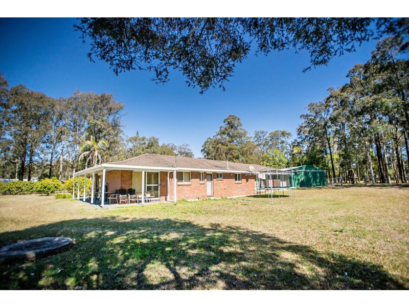 5 Redbank Road, Old Bar NSW 2430