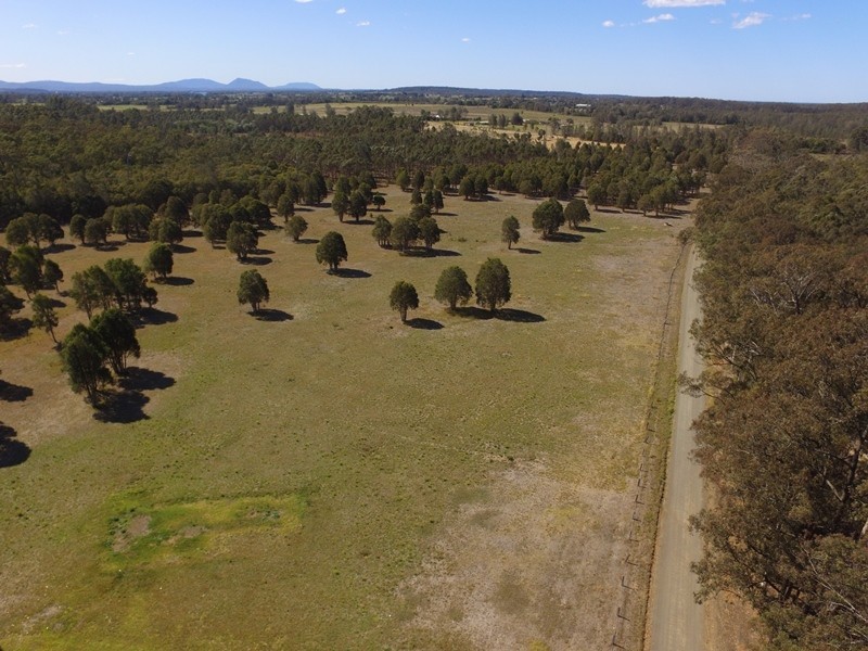 5 Redbank Road, Old Bar NSW 2430