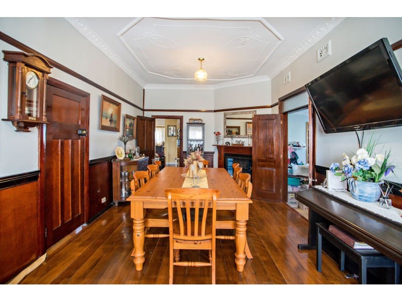 90 Cowper Street, Taree NSW 2430