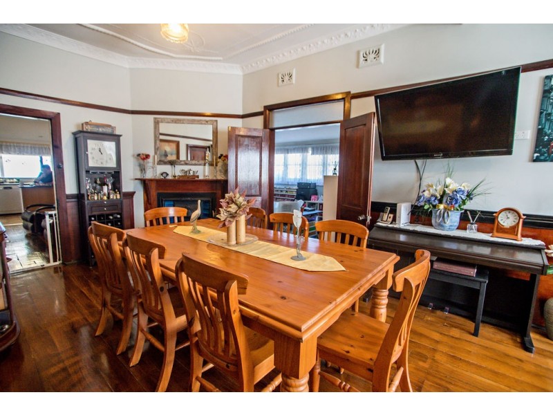 90 Cowper Street, Taree NSW 2430