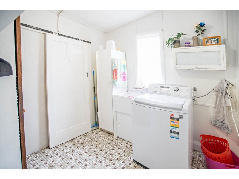 6 York Street, Taree NSW 2430