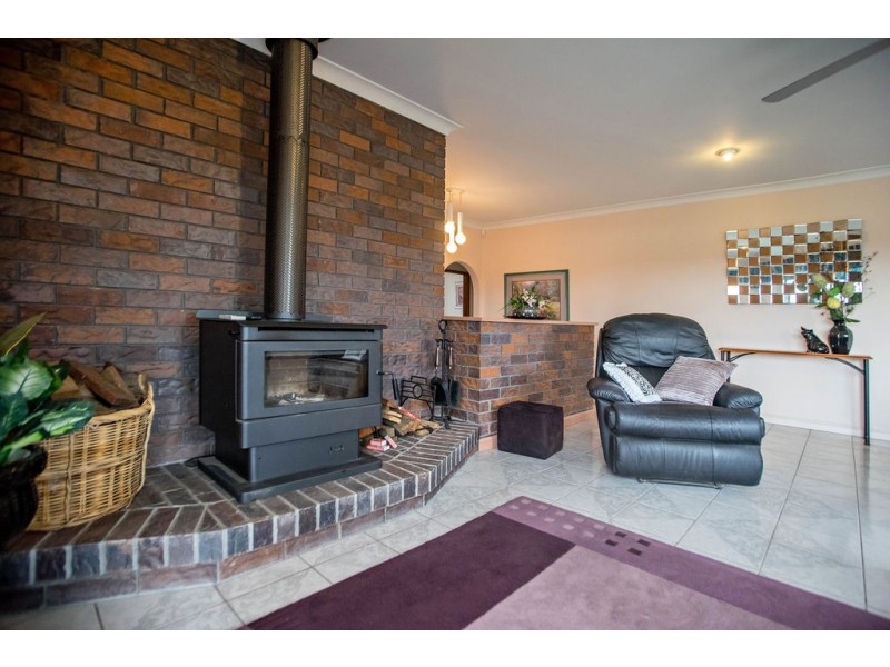 41 Lawson Crescent, Taree NSW 2430