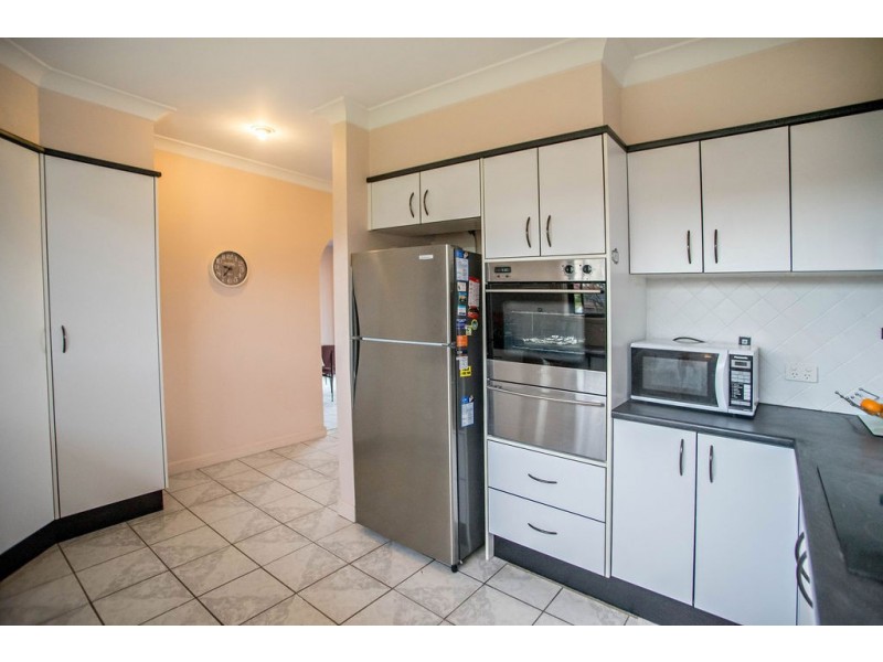 41 Lawson Crescent, Taree NSW 2430