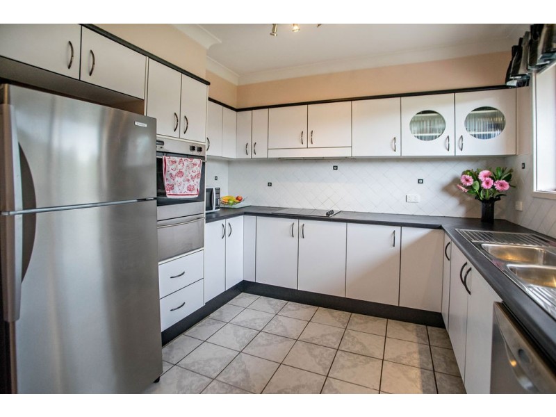 41 Lawson Crescent, Taree NSW 2430