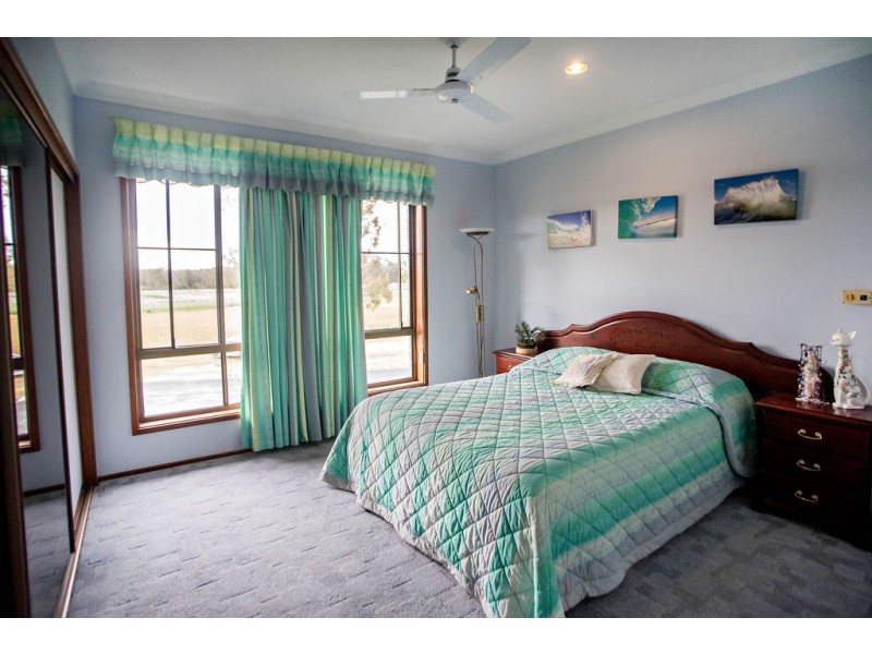 41 Lawson Crescent, Taree NSW 2430