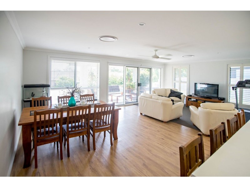 4 Stirling Place, Taree NSW 2430