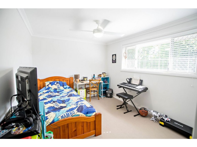 4 Stirling Place, Taree NSW 2430
