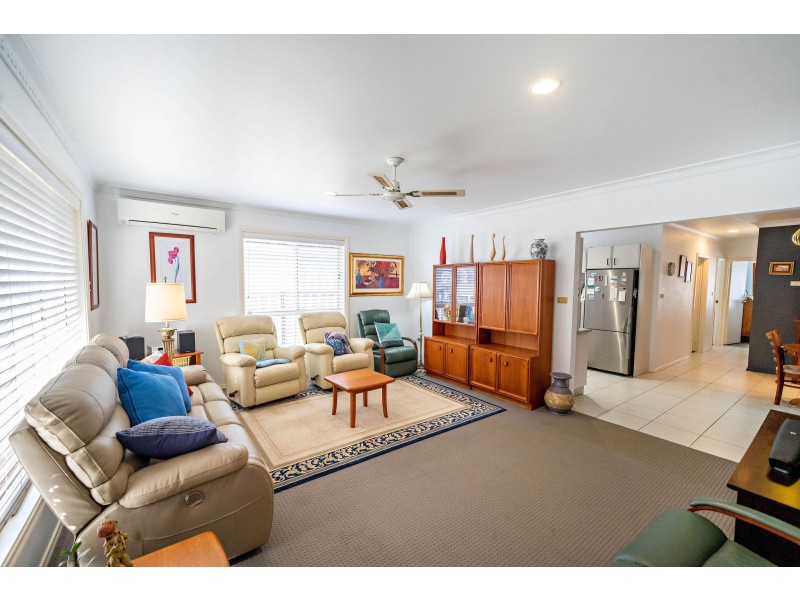 27A Jacaranda Avenue, Taree NSW 2430