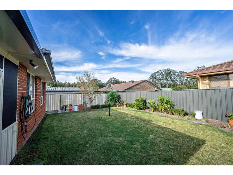 27A Jacaranda Avenue, Taree NSW 2430