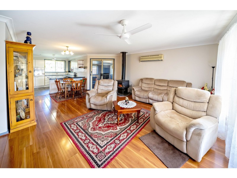 10 Robusta Parade, Taree NSW 2430