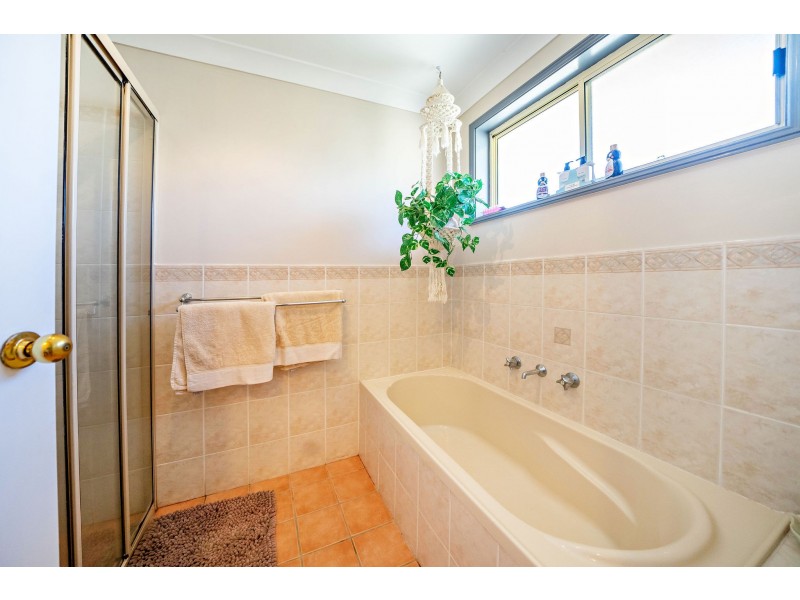 10 Robusta Parade, Taree NSW 2430