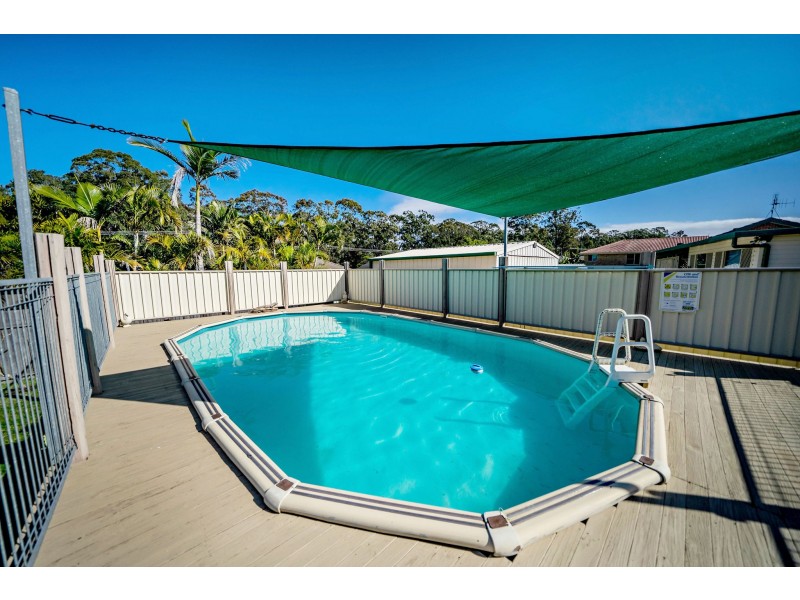 10 Robusta Parade, Taree NSW 2430