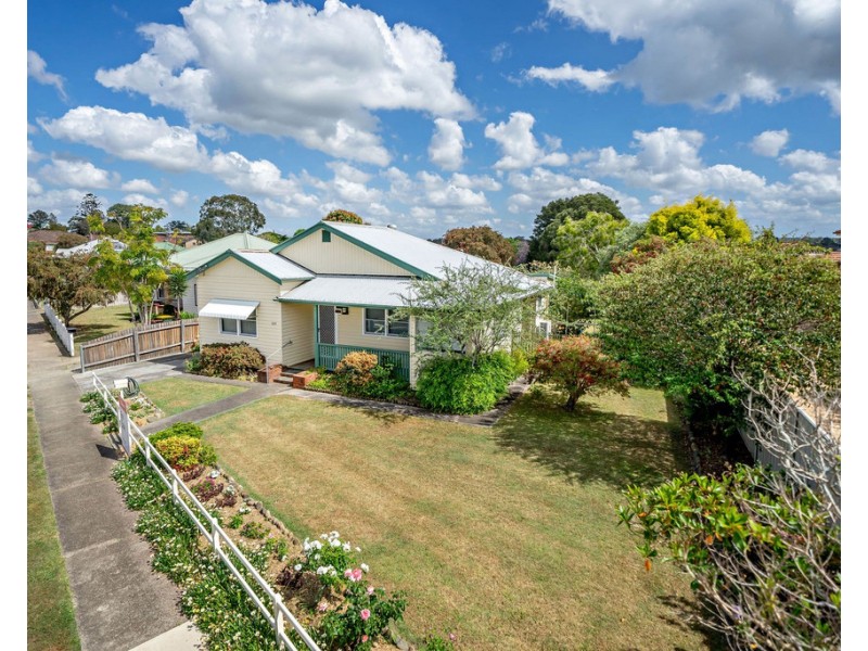 137 High Street, Taree NSW 2430