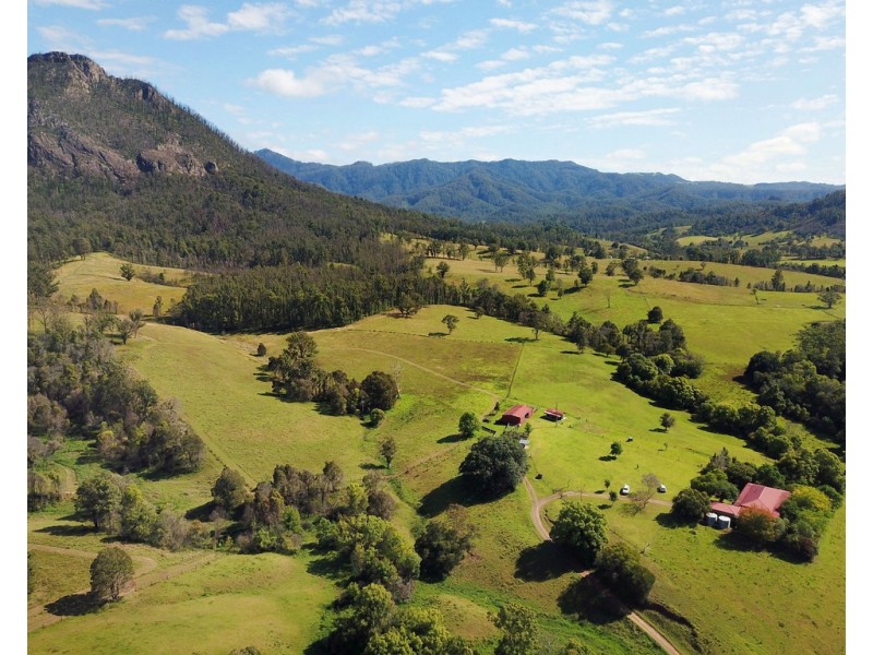 204 Paynes Lane, Upper Lansdowne NSW 2430
