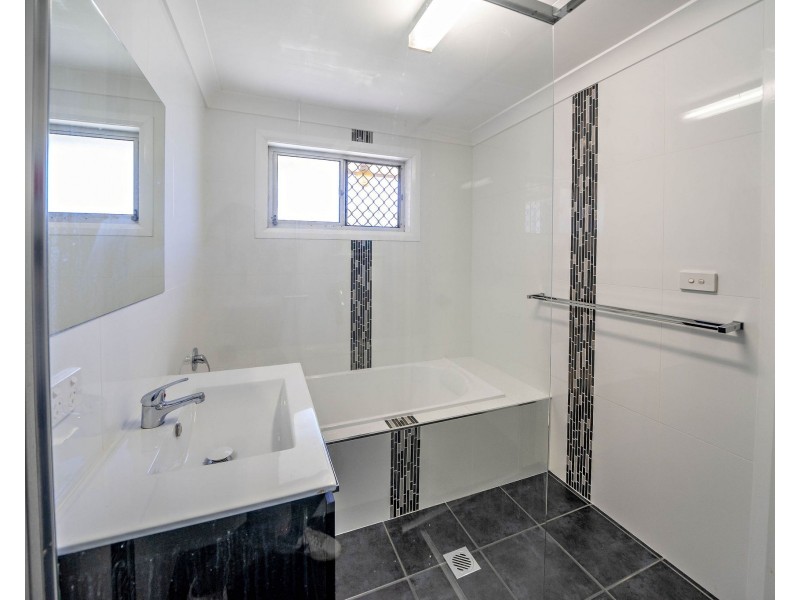 10 Telopea Drive, Taree NSW 2430