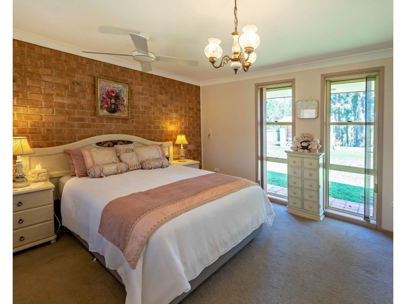 45 Kiwarrak Drive, Rainbow Flat NSW 2430