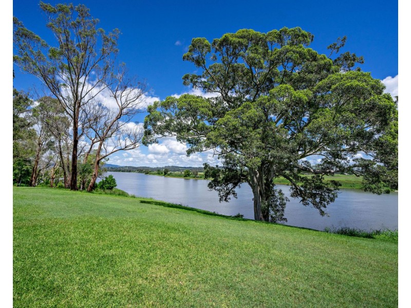 23 John Armstrong Close, Taree NSW 2430