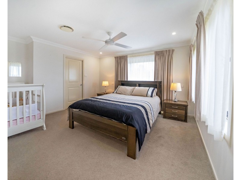 23 John Armstrong Close, Taree NSW 2430