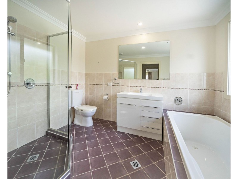 23 John Armstrong Close, Taree NSW 2430