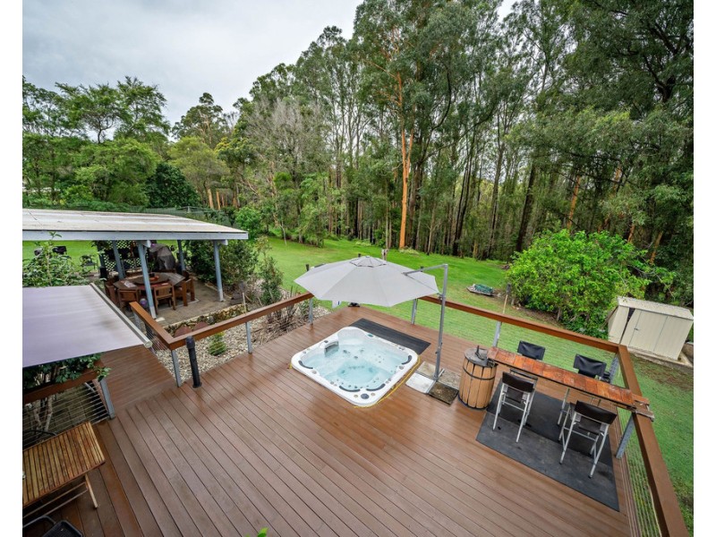 33 Kiwarrak Drive, Rainbow Flat NSW 2430