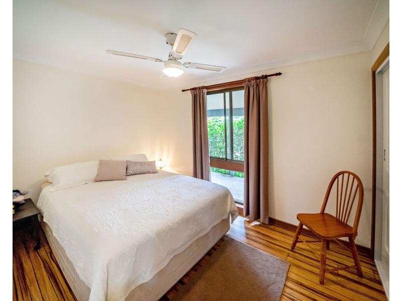 33 Kiwarrak Drive, Rainbow Flat NSW 2430