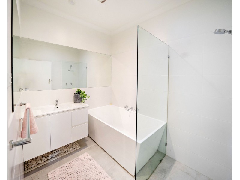 40 Bayview Crescent, Taree NSW 2430