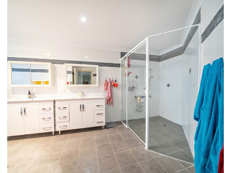 13 Sturt Place, Taree NSW 2430