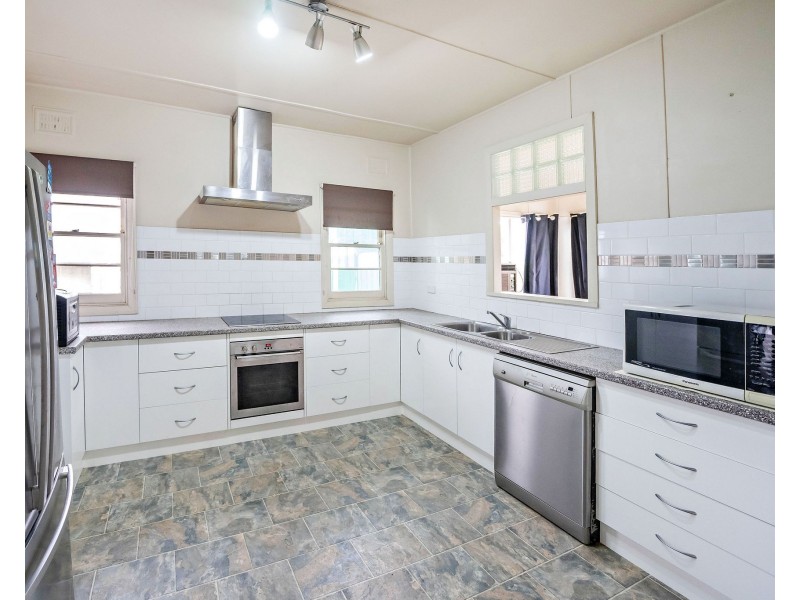 12 Cowper Street, Taree NSW 2430