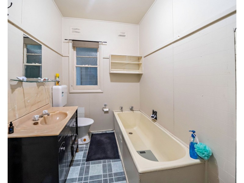 12 Cowper Street, Taree NSW 2430