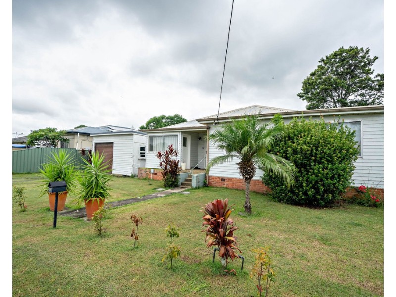 12 Cowper Street, Taree NSW 2430