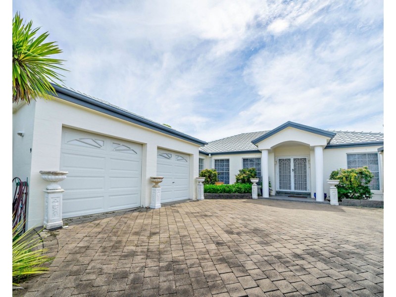 9 Grandis Parade, Taree NSW 2430