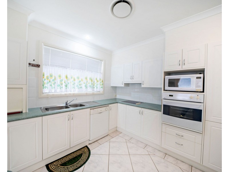 9 Grandis Parade, Taree NSW 2430