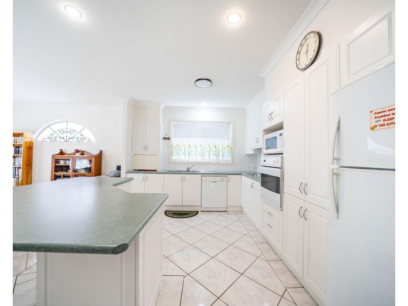 9 Grandis Parade, Taree NSW 2430