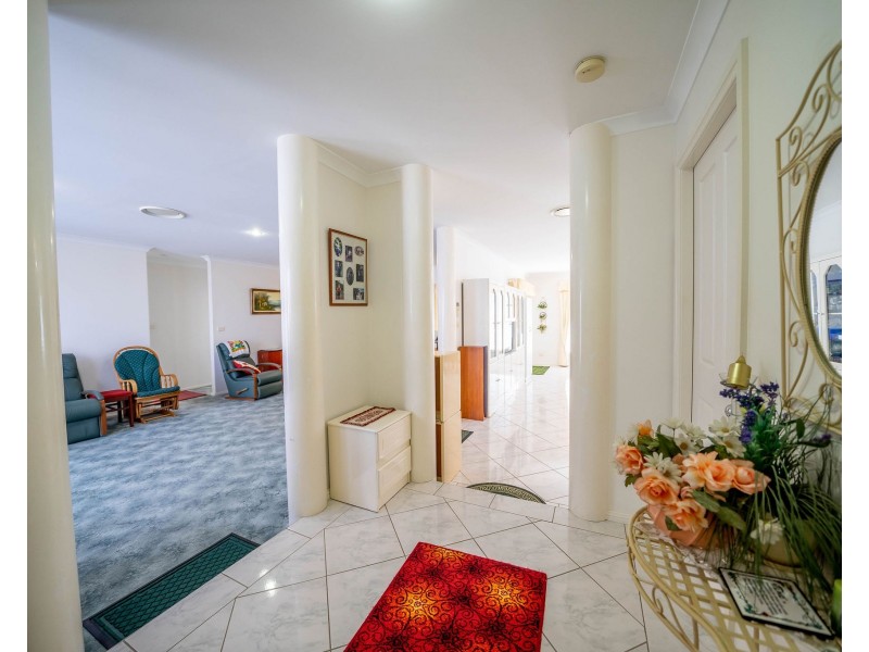 9 Grandis Parade, Taree NSW 2430