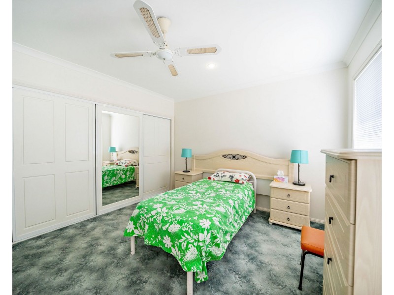 9 Grandis Parade, Taree NSW 2430