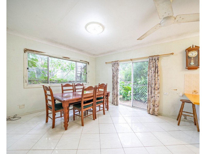 19481 Pacific Highway, Moorland NSW 2443