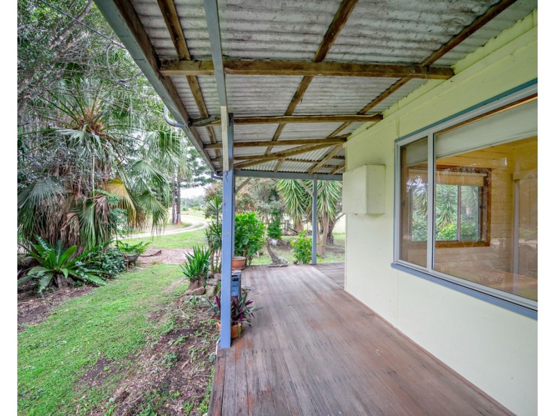 19481 Pacific Highway, Moorland NSW 2443