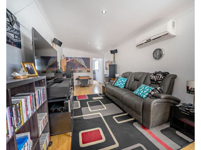 16 Flametree Close, Taree NSW 2430