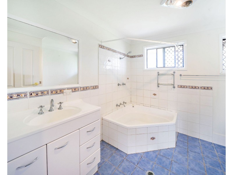 25 ORANA CRESCENT, Taree NSW 2430
