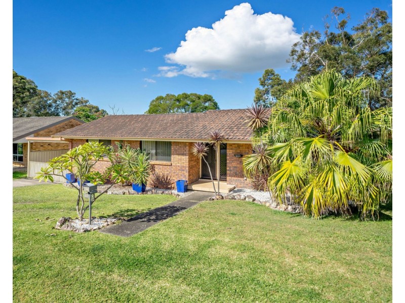 25 ORANA CRESCENT, Taree NSW 2430