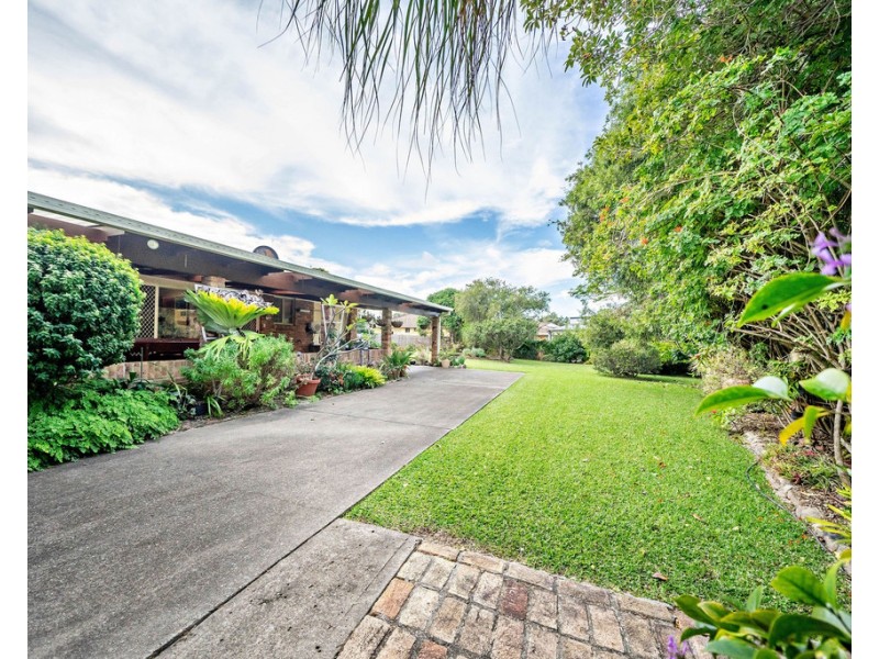 3 NEWLAN COURT, Old Bar NSW 2430