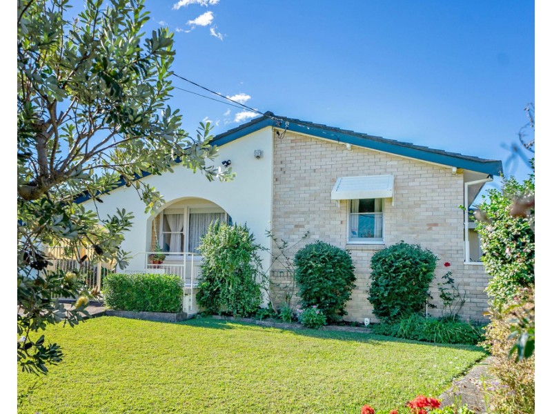 7 Strathmore Place, Taree NSW 2430